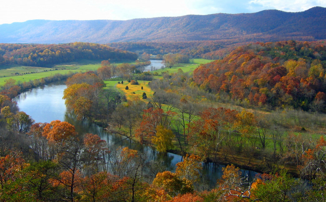 Head for the 1,600-acre Shenandoah River State Park in Bentonville along the Daughter of the Stars Loop.